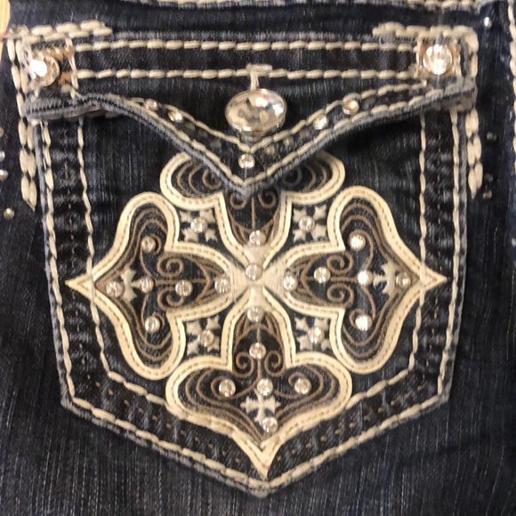 Capris - Picture 2 of 6